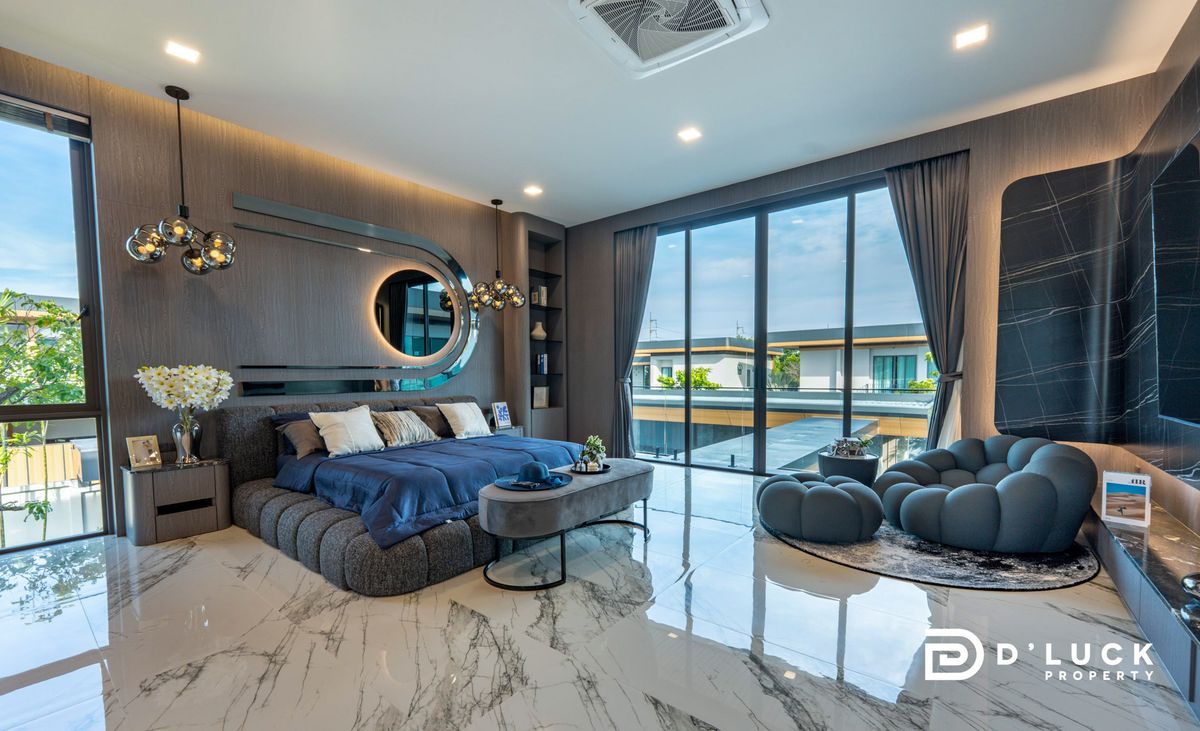 ขายพัทยา บางแสน ชลบุรี สัตหีบ : Ultra Luxury Pool Villa in Pattaya