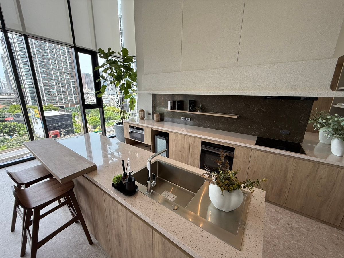 For RentCondoRama9, Petchburi, RCA : 🔥Urgent for rent 🔥Nuue District R9, beautifully decorated, fully furnished, ready to move in, near MRT Rama 9 ❗