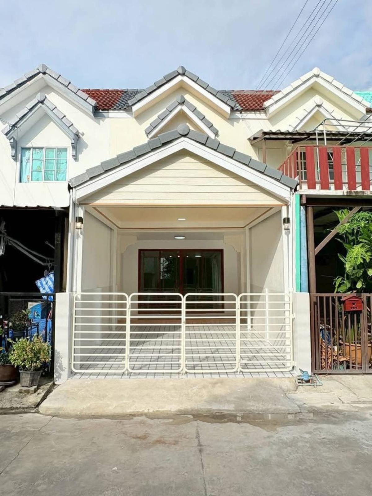 ขายทาวน์โฮมนนทบุรี บางใหญ่ บางบัวทอง : ขายทาวน์เฮ้าส์/ทาวน์โฮม  บ้านพร้อมจิตร รีโนเวทใหม่ บางใหญ่ บางใหญ่ นนทบุรี CX-132121