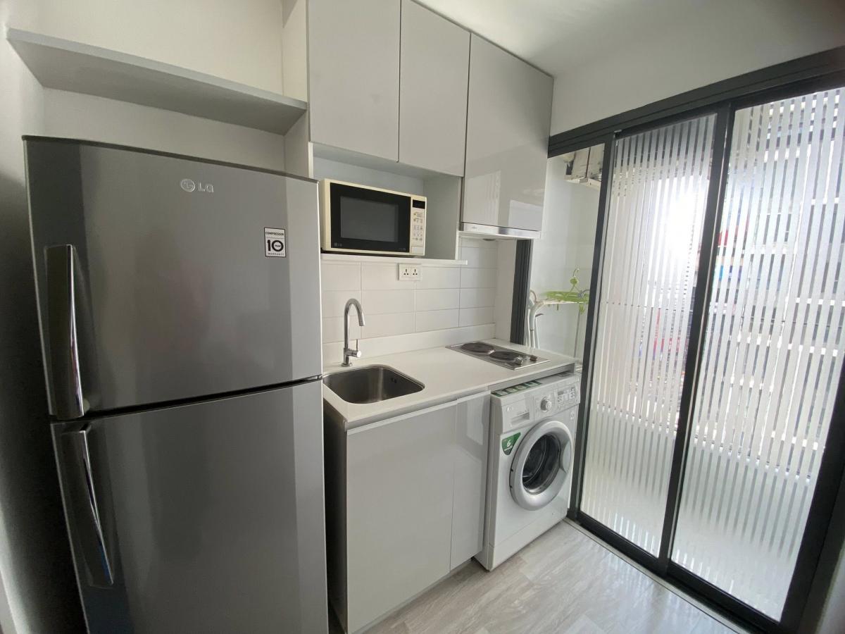 ให้เช่าคอนโดพระราม 9 เพชรบุรีตัดใหม่ RCA : เช่าคอนโด Ideo Mobi Rama 9 ห้อง Studio พร้อมอยู่ ใกล้ MRT พระราม 9 ฟิตเนส-สระว่ายน้ำ ครบ เข้าเมืองสะดวก เพียง 14,000 บาท/ด.