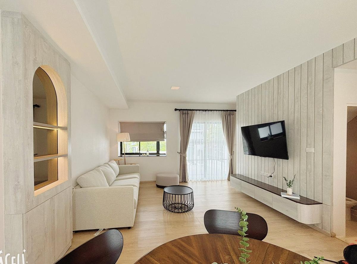 ให้เช่าทาวน์โฮมบางนา แบริ่ง ลาซาล : บ้านเช่า Indy 5 บางนา กม.7 พร้อมเข้าอยู่ ใกล้เมกกาบางนา Indy 5 Bangna km.7 for Rent, Ready to Move In Near Mega Bangna