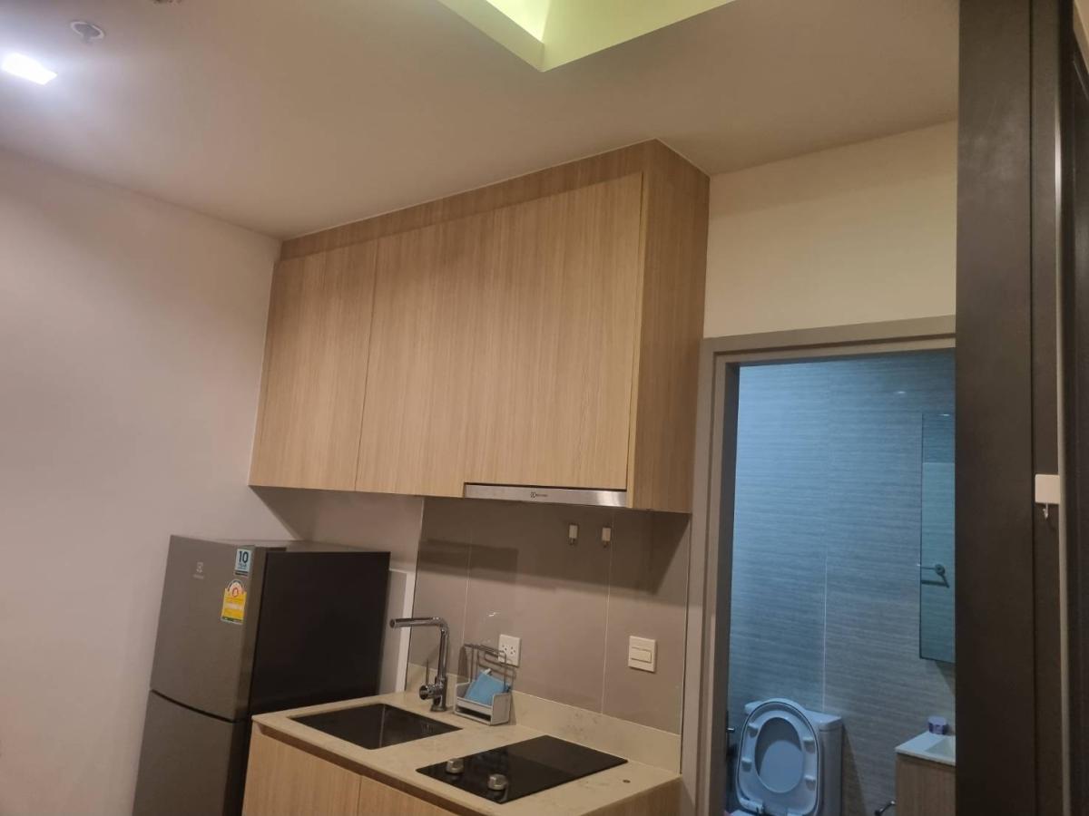 For RentCondoSapankwai,Jatujak : Condo for rent M Jatujak near BTS/MRT Mo Chit Fully comfortable, 1 bedroom, only 20,000 baht/month!