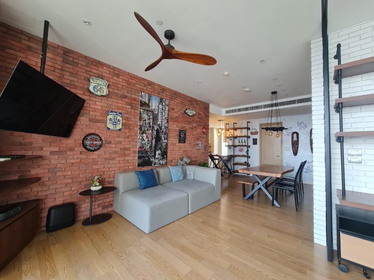 For SaleCondoWongwianyai, Charoennakor : Luxury by the riverside! 2 bedrooms at Magnolias Waterfront ResidencesView of ICONSIAM with complete amenities, close to BTS Krung Thonburi