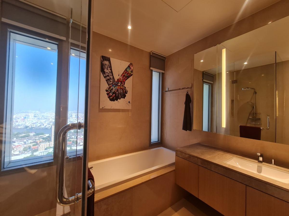 For SaleCondoWongwianyai, Charoennakor : Luxury by the riverside! 2 bedrooms at Magnolias Waterfront ResidencesView of ICONSIAM with complete amenities, close to BTS Krung Thonburi