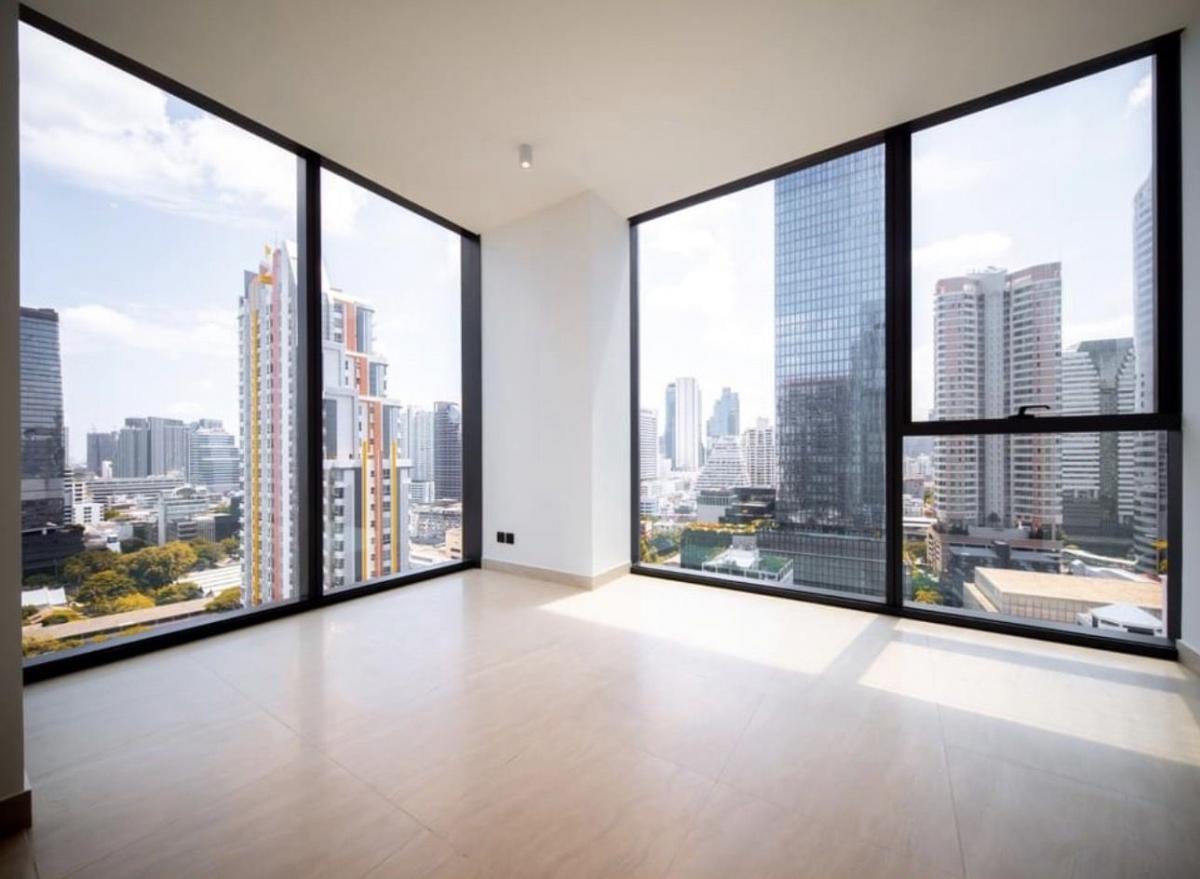 ขายคอนโดสาทร นราธิวาส : 28/02/2026, รวมค่าโอนสุดยอดคอนโดใจกลางสีลม! 1 ห้องนอน ใกล้ BTS สุรศักดิ์ ราคา 10.5 ล้าน!