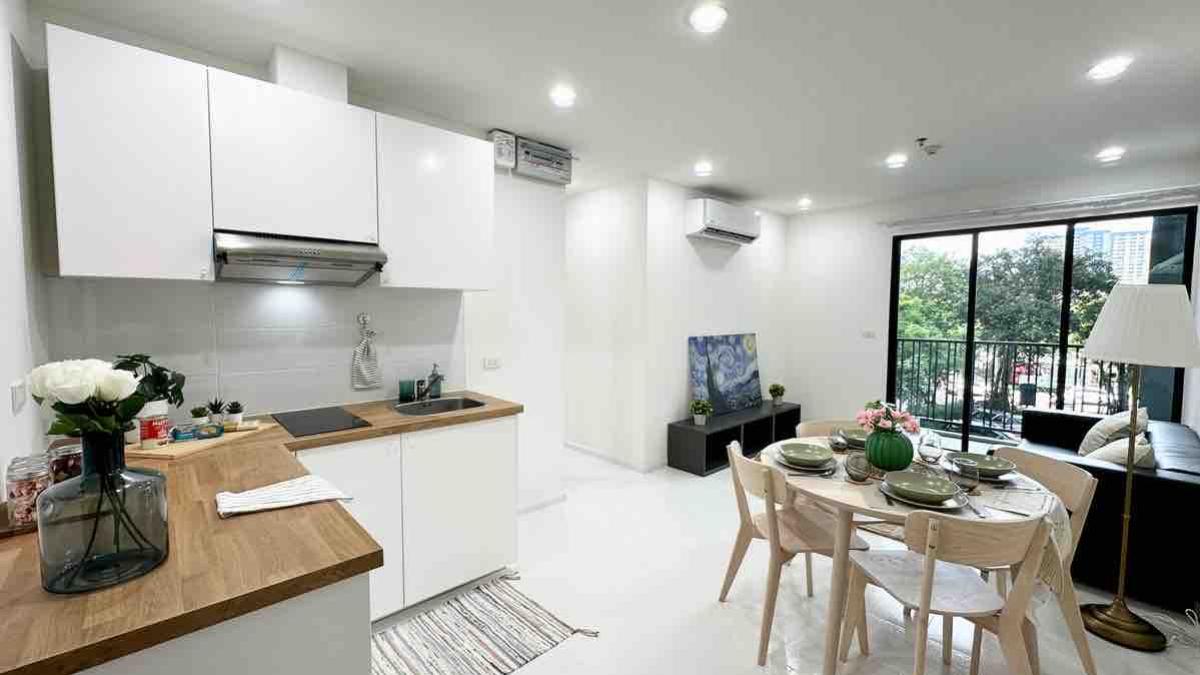 For SaleCondoPathum Thani,Rangsit, Thammasat : 24/03/2026, Luxury condo with 2 bedrooms in the heart of Sukhumvit 77
with a swimming pool, fitness center, near BTS On Nut! 0642748883