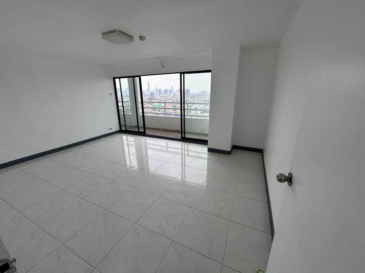 For SaleCondoRama 2, Bang Khun Thian : 03/04/2026, Luxury condo with 7 bedrooms, 436 sqm, near BTS Cultural Center
Special price 15.8 million, won't last long, don't miss out! EB-87523 0642748883