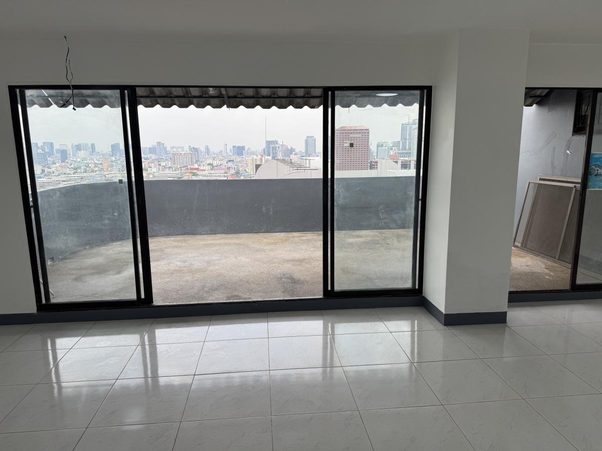 For SaleCondoRama 2, Bang Khun Thian : 03/04/2026, Luxury condo with 7 bedrooms, 436 sqm, near BTS Cultural Center
Special price 15.8 million, won't last long, don't miss out! EB-87523 0642748883