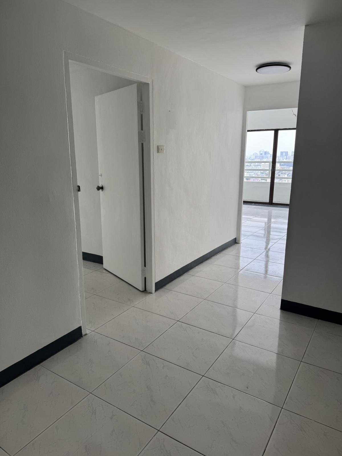 For SaleCondoRama 2, Bang Khun Thian : 03/04/2026, Luxury condo with 7 bedrooms, 436 sqm, near BTS Cultural Center
Special price 15.8 million, won't last long, don't miss out! EB-87523 0642748883