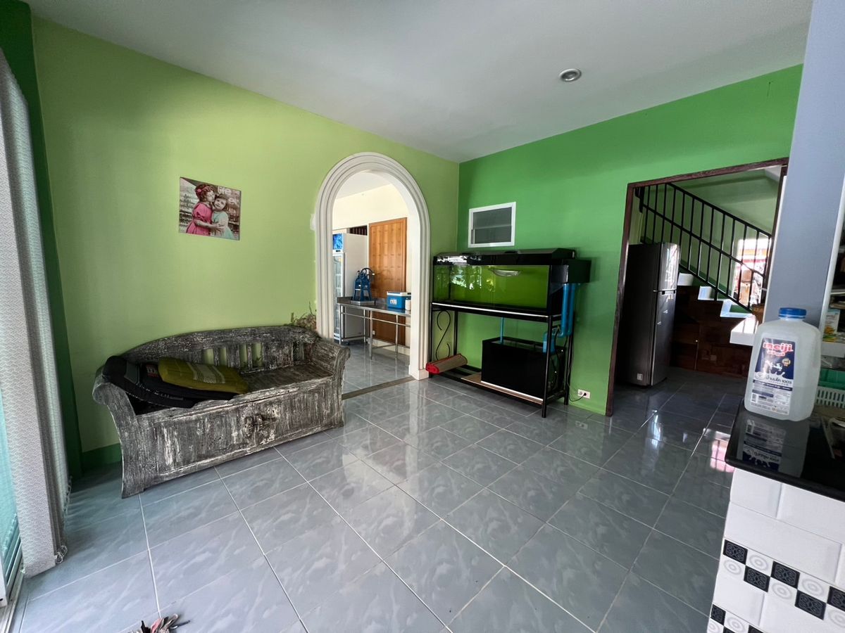 ขายอาคารพาณิชย์เชียงใหม่ : ขายอาคารพาณิชย์ ซอยหมอประมวล ตำบลหนองหาร อำเภอสันทราย จังหวัดเชียงใหม่