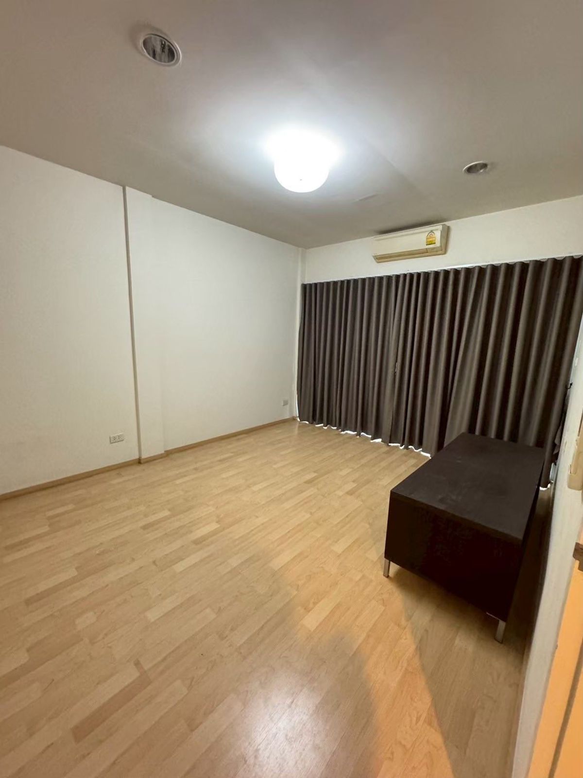 For RentTownhomePattanakan, Srinakarin : K-6558 Urgent rent! Townhome Noble Cube Development is ready to be near the club house.