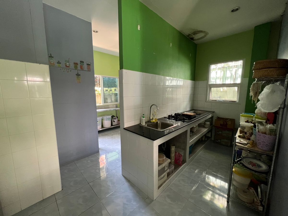 ขายอาคารพาณิชย์เชียงใหม่ : ขายอาคารพาณิชย์ ซอยหมอประมวล ตำบลหนองหาร อำเภอสันทราย จังหวัดเชียงใหม่