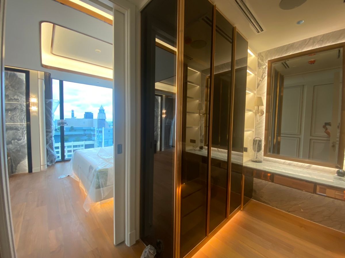 ขายคอนโดพระราม 9 เพชรบุรีตัดใหม่ RCA : 🔥 ขายด่วน 🔥  Duplex Penthouse ถูกที่สุด ห้องว่าง ห้องสวย ตรงปก วิวดีมาก พร้อมนัดดู  Call 0619824959