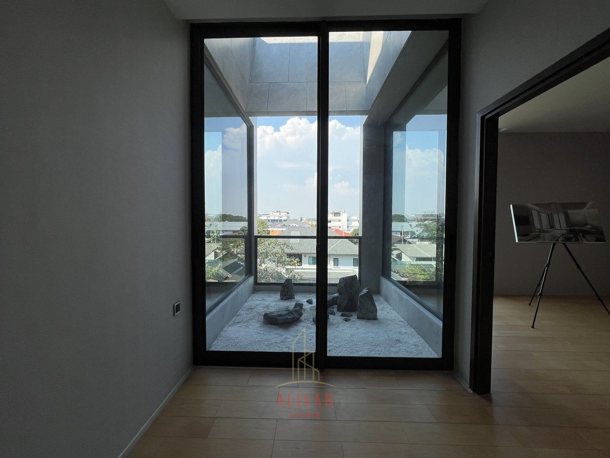 For SaleHome OfficePattanakan, Srinakarin : RH021225 Sell Luxury Home Office at Srinakarin (Size 531 SQ.M.)