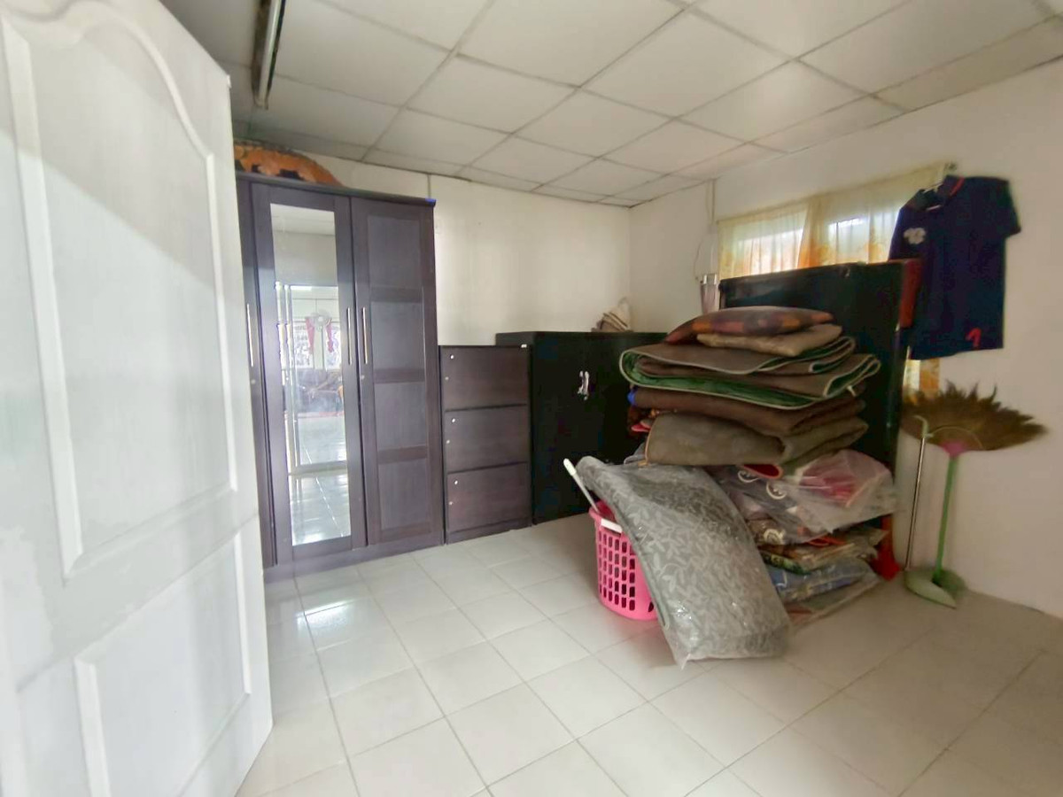 ขายบ้านมีนบุรี-ร่มเกล้า : ขายบ้านเดี่ยว 1 ชั้น พร้อมอยู่ หมู่บ้านเคหะธานี 4 (ซอยมิสทีน) สะพานสูง กรุงเทพฯ