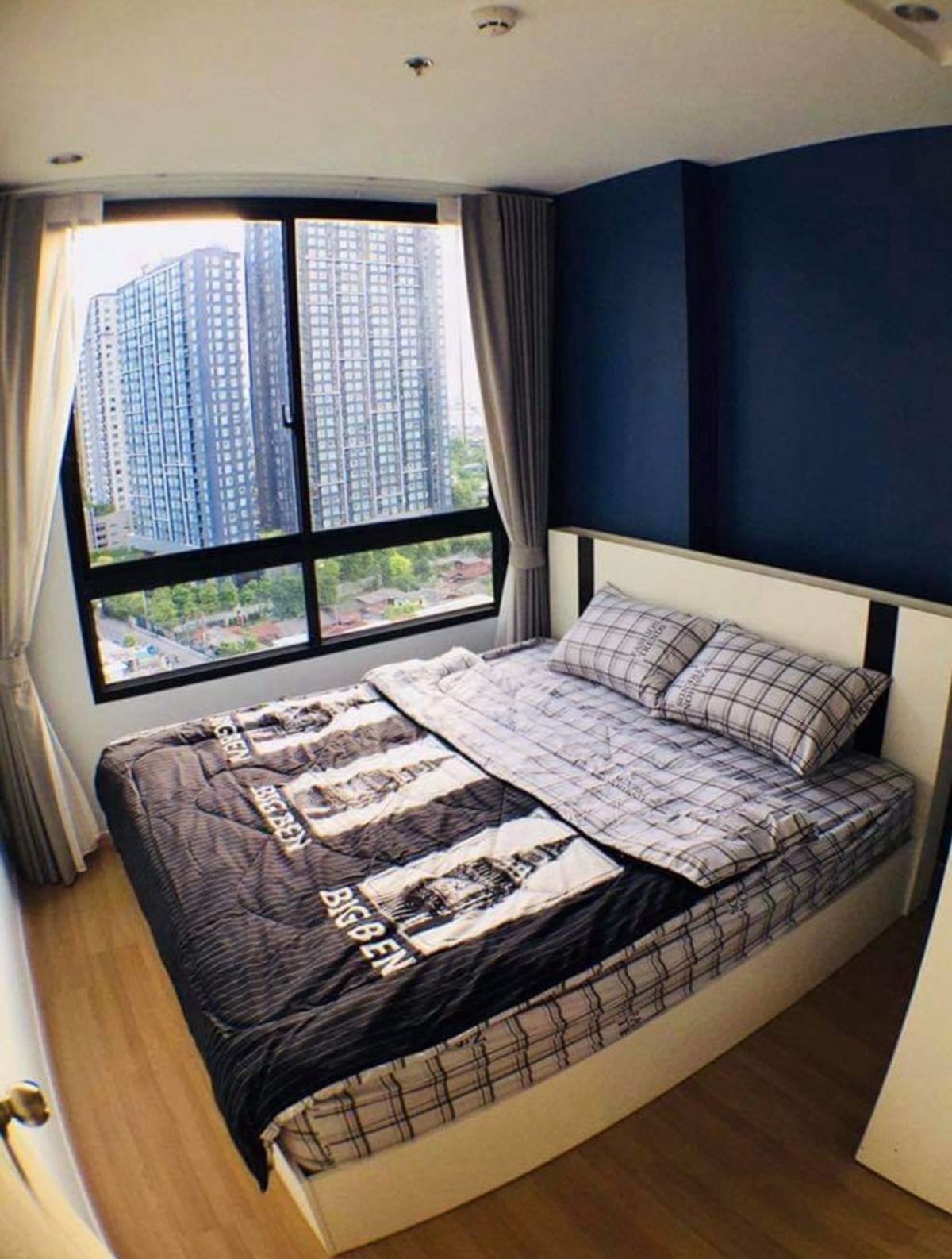 For RentCondoOnnut, Udomsuk : Rental of the Miss Sukhumvit 77, 9th floor, open view, see the city, room 30 sqm. Very beautiful. Luxury project Convenient transportation near BTS. Onnut 13,000/month