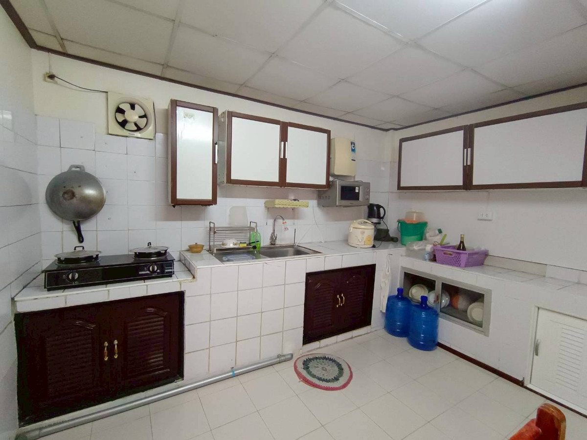 ขายบ้านมีนบุรี-ร่มเกล้า : ขายบ้านเดี่ยว 1 ชั้น พร้อมอยู่ หมู่บ้านเคหะธานี 4 (ซอยมิสทีน) สะพานสูง กรุงเทพฯ