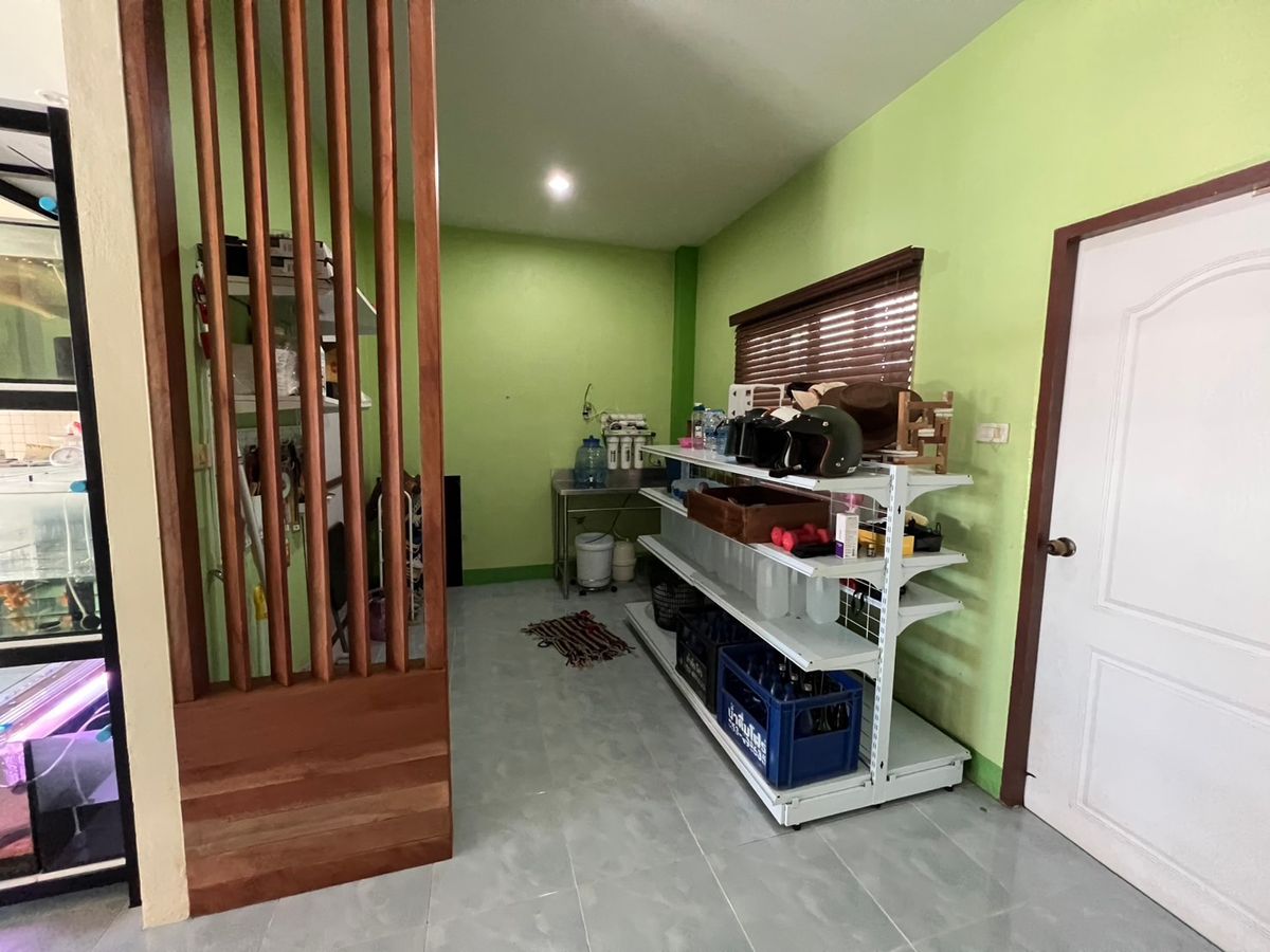 ขายอาคารพาณิชย์เชียงใหม่ : ขายอาคารพาณิชย์ ซอยหมอประมวล ตำบลหนองหาร อำเภอสันทราย จังหวัดเชียงใหม่