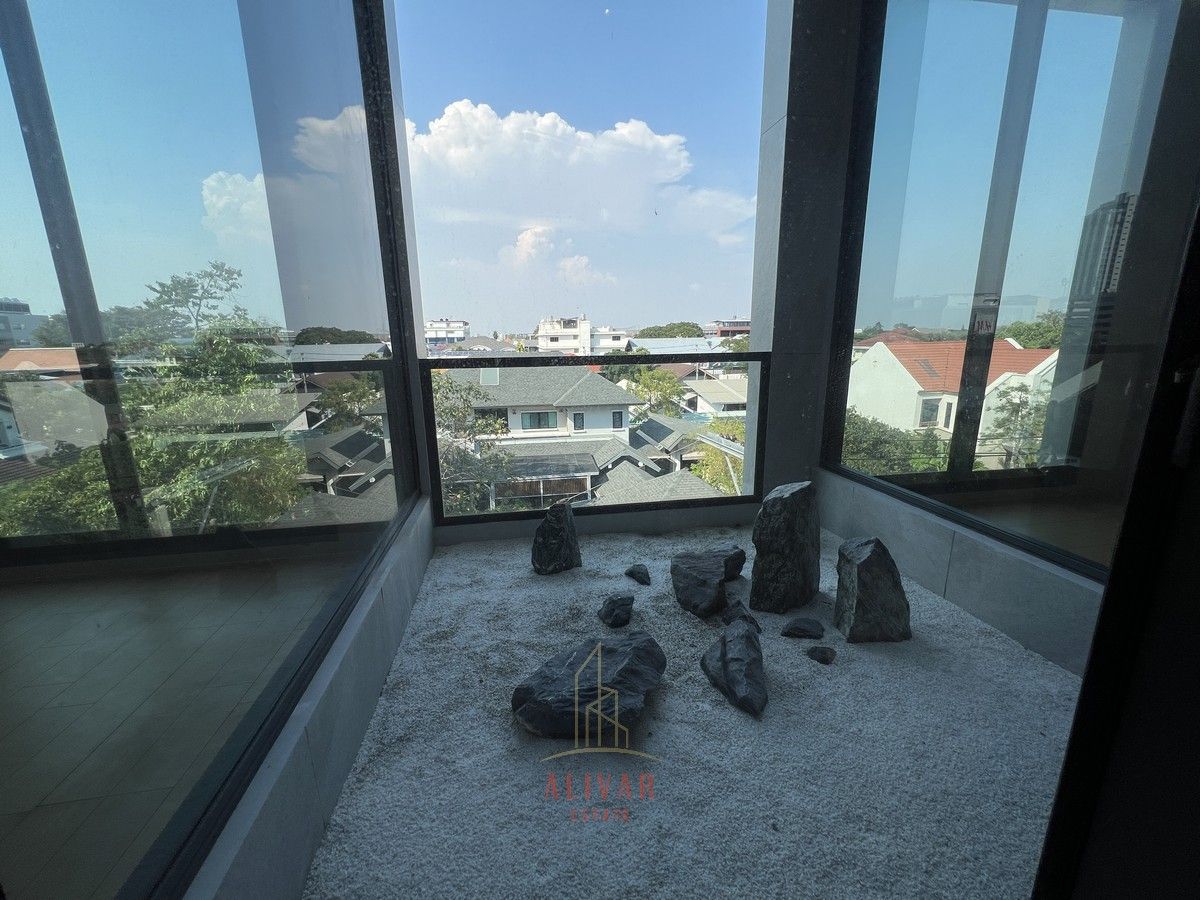 For SaleHome OfficePattanakan, Srinakarin : RH021225 Sell Luxury Home Office at Srinakarin (Size 531 SQ.M.)