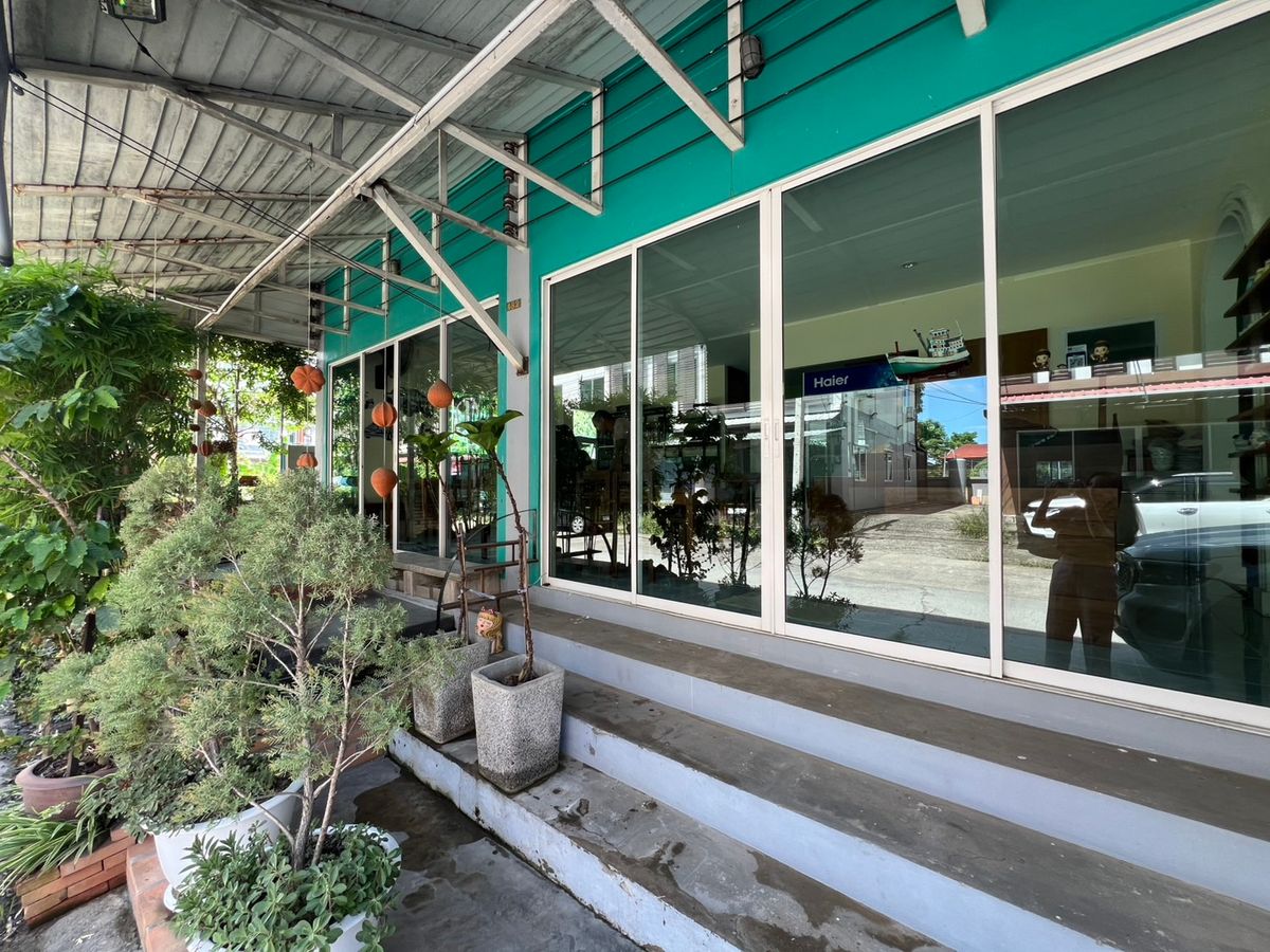 ขายอาคารพาณิชย์เชียงใหม่ : ขายอาคารพาณิชย์ ซอยหมอประมวล ตำบลหนองหาร อำเภอสันทราย จังหวัดเชียงใหม่