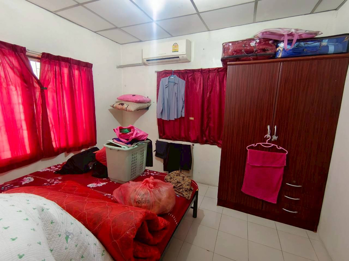 ขายบ้านมีนบุรี-ร่มเกล้า : ขายบ้านเดี่ยว 1 ชั้น พร้อมอยู่ หมู่บ้านเคหะธานี 4 (ซอยมิสทีน) สะพานสูง กรุงเทพฯ