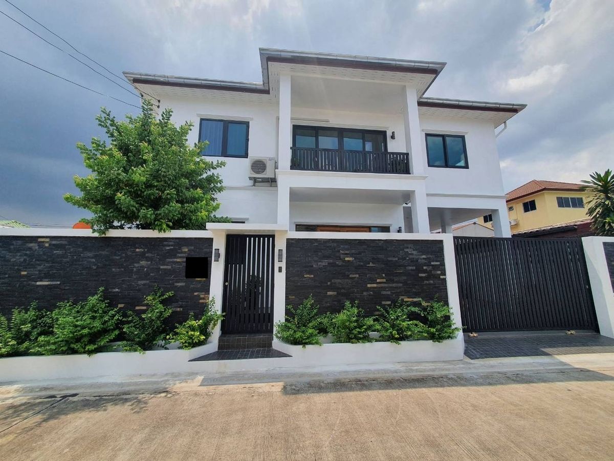 ขายบ้านวิภาวดี ดอนเมือง หลักสี่ : 49ตรว 4นอน3น้ำ บ้านเดี่ยว 2 ชั้น โกสุมนิเวศน์ 1 หลักสี่