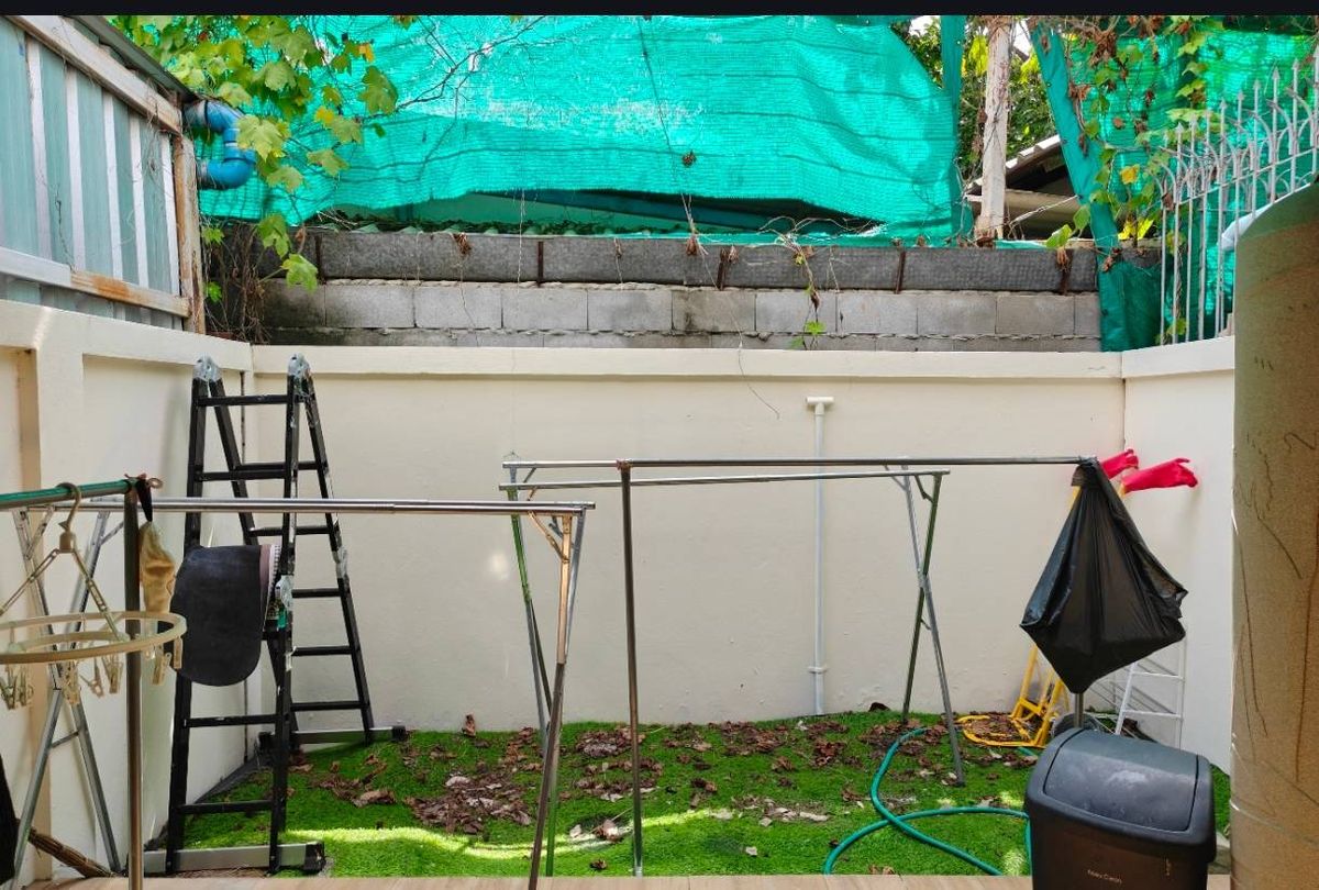 For SaleShop HouseCha-am Phetchaburi : 3rd floor commercial building for sale 24 square meters, Cha -am, Phetchaburi Province