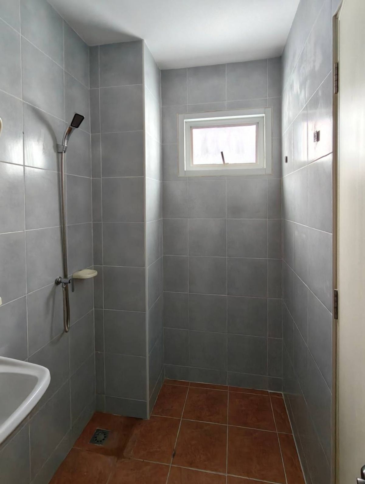 For SaleShop HouseCha-am Phetchaburi : 3rd floor commercial building for sale 24 square meters, Cha -am, Phetchaburi Province