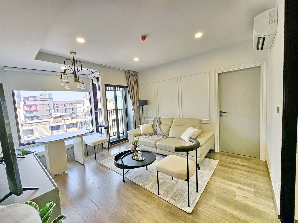 For RentCondoRatchadapisek, Huaikwang, Suttisan : 9638♛ Rent 1 bedroom ♙ Soho Bangkok Ratchada ♜MRT Huai Khwang ∞099-5919653,065-9423251🜲Line@surresidence