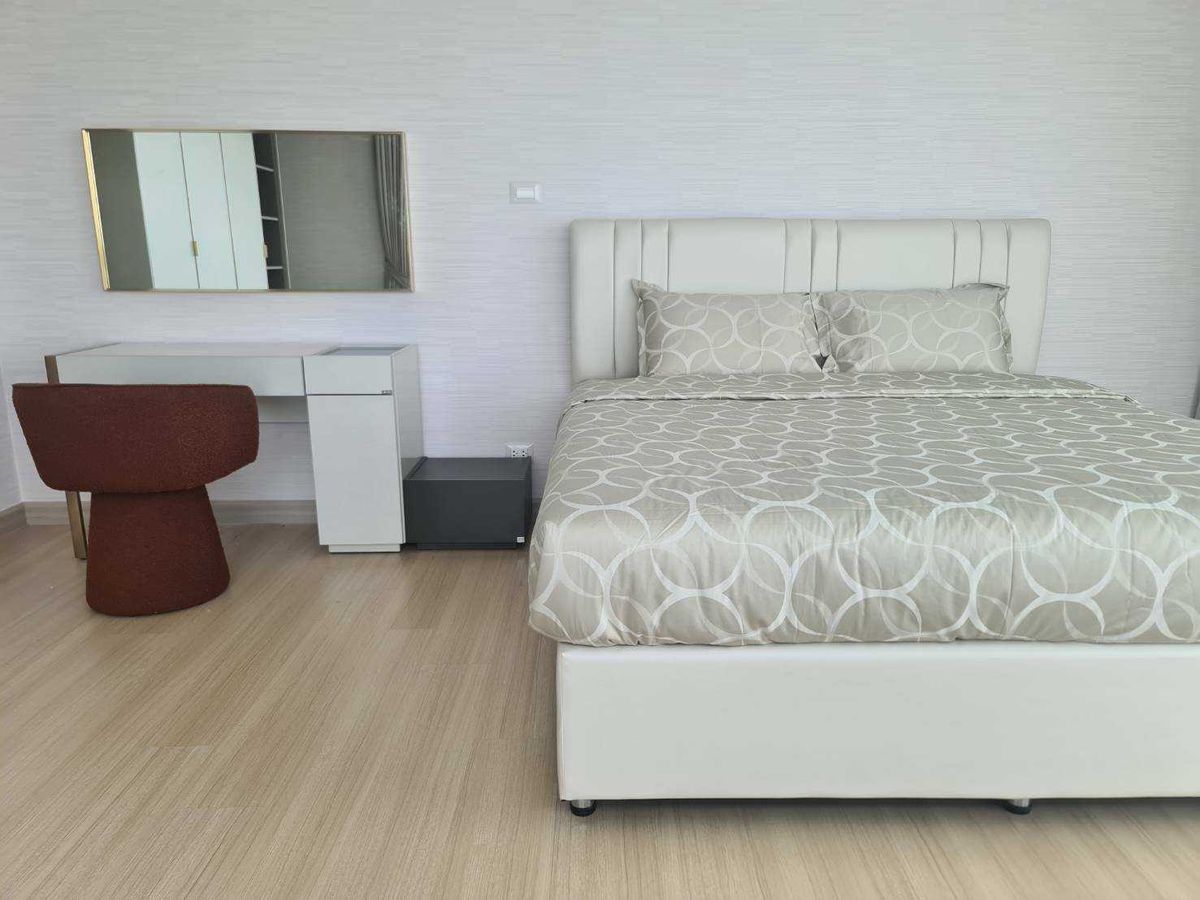 For RentCondoRama3 (Riverside),Satupadit : Supalai Riva Grande Rama 3: Supalai Riva Grand Rama 3, a large room, a river view, suitable for families