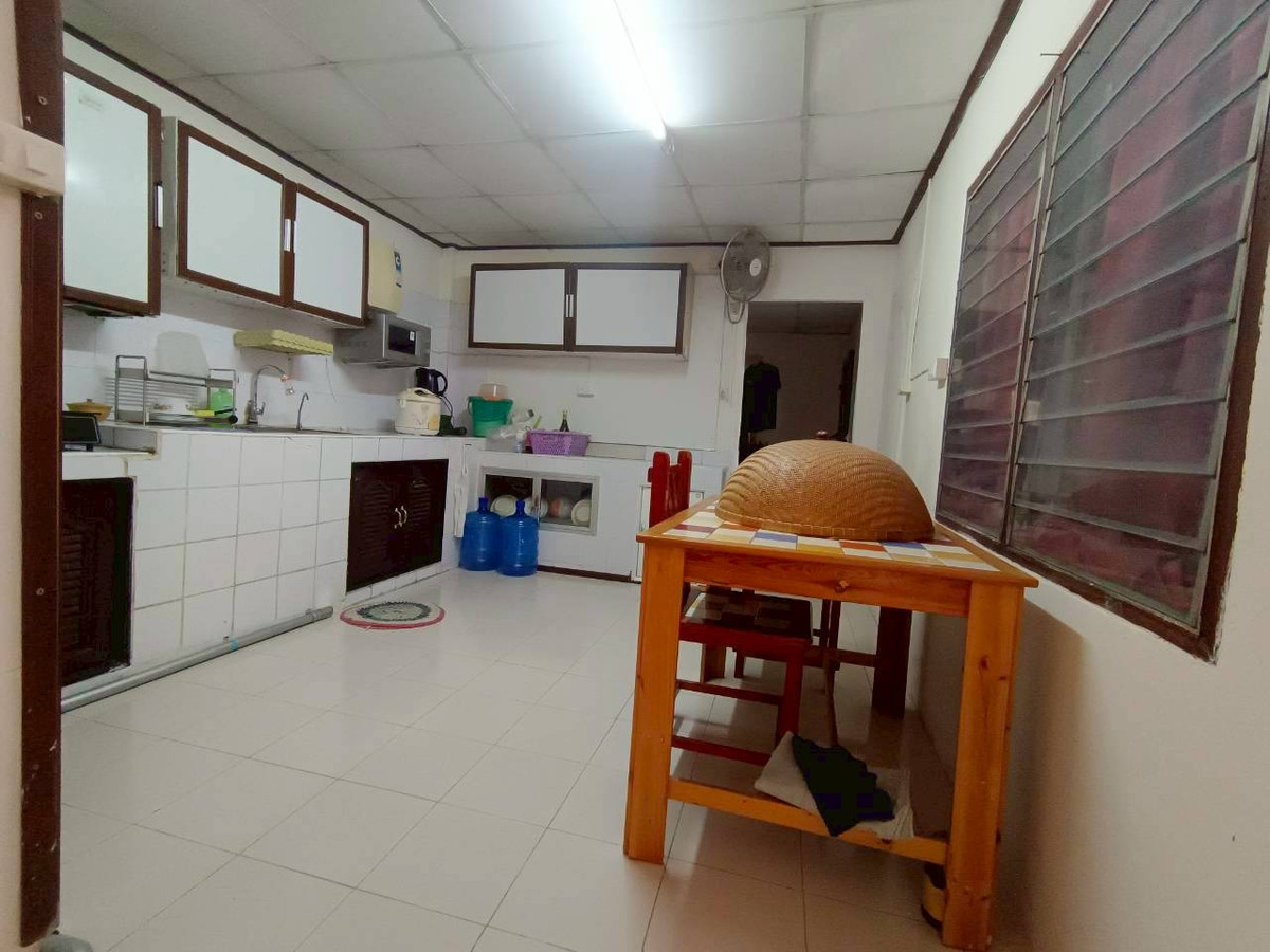 ขายบ้านมีนบุรี-ร่มเกล้า : ขายบ้านเดี่ยว 1 ชั้น พร้อมอยู่ หมู่บ้านเคหะธานี 4 (ซอยมิสทีน) สะพานสูง กรุงเทพฯ