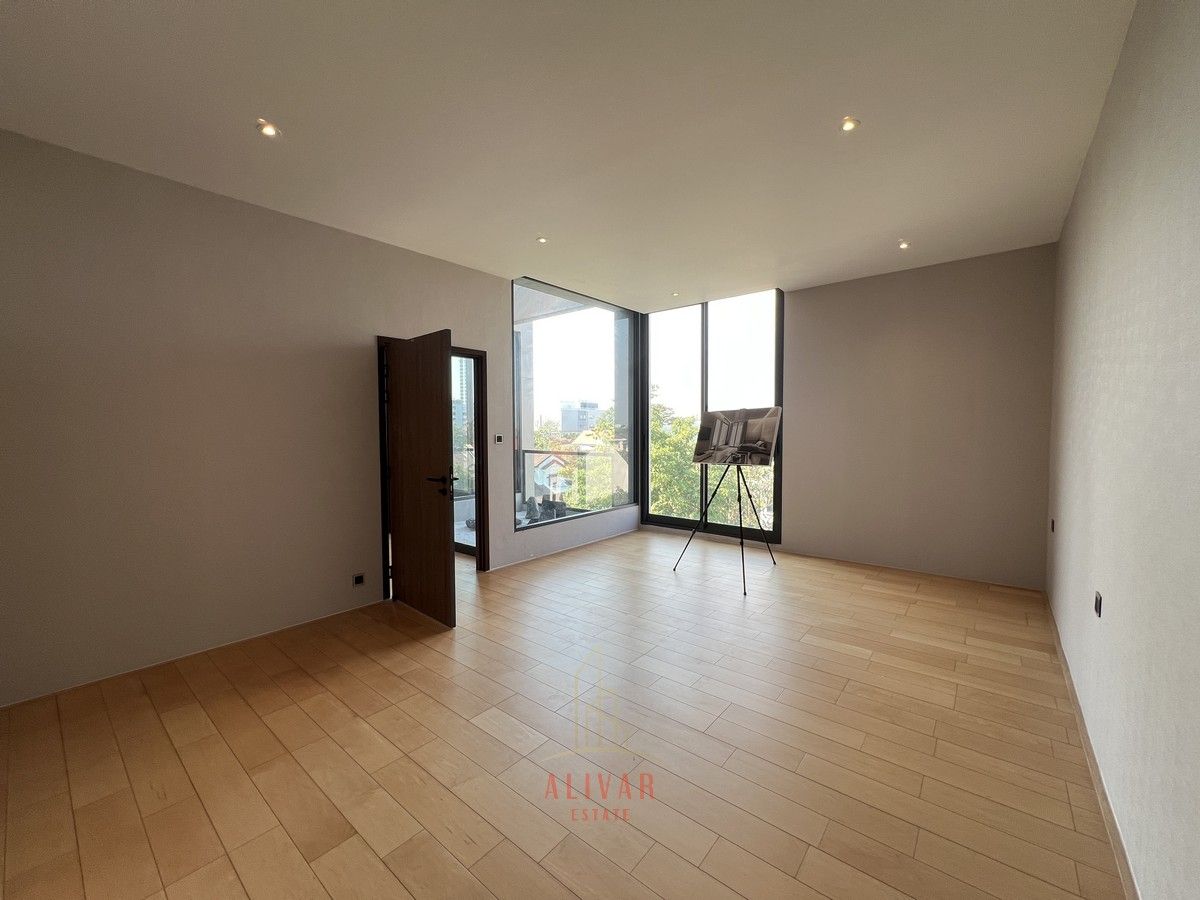 For SaleHome OfficePattanakan, Srinakarin : RH021225 Sell Luxury Home Office at Srinakarin (Size 531 SQ.M.)