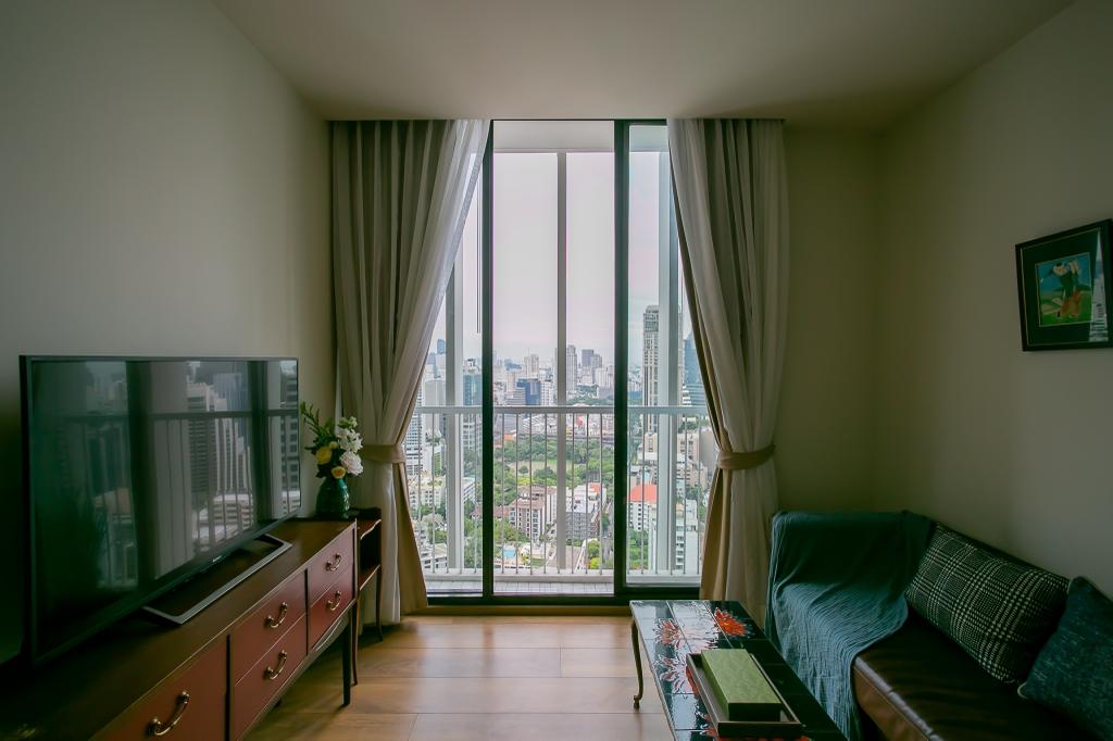 For SaleCondoSukhumvit, Asoke, Thonglor : 🔥Urgent sale with tenant🔥 Condo Park Origin Phrom Phong (Park 24), near Emporium Shopping Mall / BTS Phrom Phong, fully furnished, ready to move in (Tenant's lease ends in July 2026)