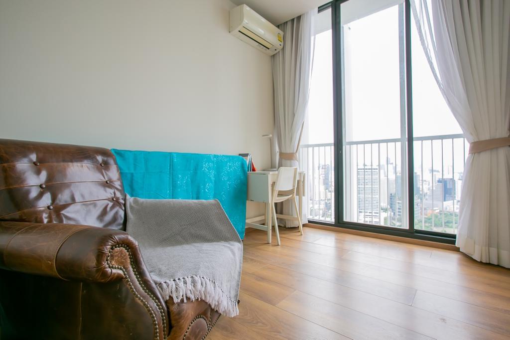 For SaleCondoSukhumvit, Asoke, Thonglor : 🔥Urgent sale with tenant🔥 Condo Park Origin Phrom Phong (Park 24), near Emporium Shopping Mall / BTS Phrom Phong, fully furnished, ready to move in (Tenant's lease ends in July 2026)