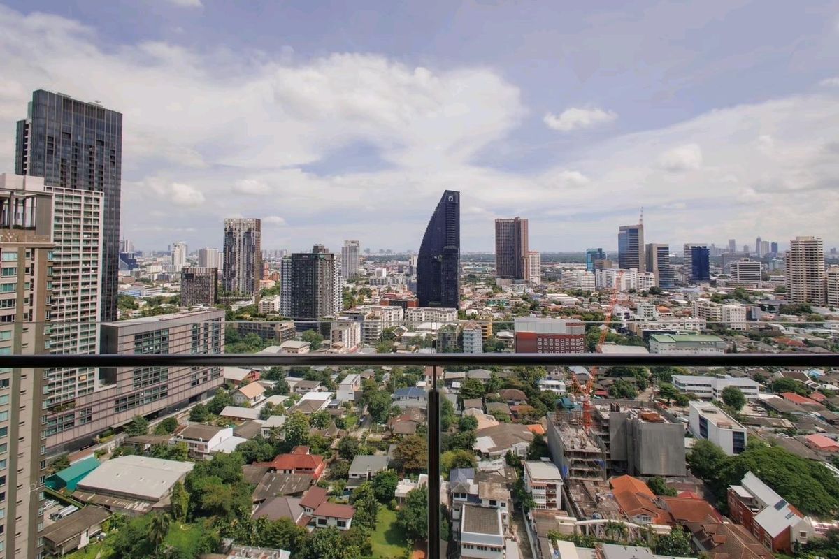 คอนโดสุขุมวิท อโศก ทองหล่อ : 📌For RENT & SELL เช่า และ ขาย | BEATNIQ Sukhumvit 32 - 2BR (105 sqm) 125,000 THB / 33,000,000 THB