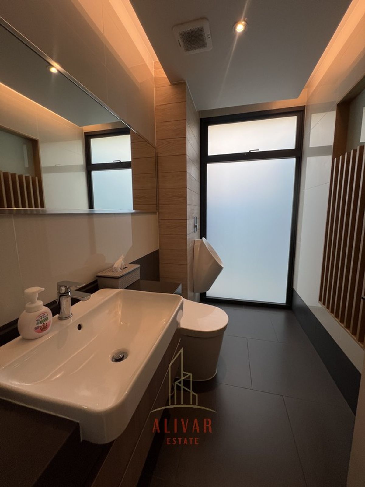 For SaleHome OfficePattanakan, Srinakarin : RH021225 Sell Luxury Home Office at Srinakarin (Size 531 SQ.M.)