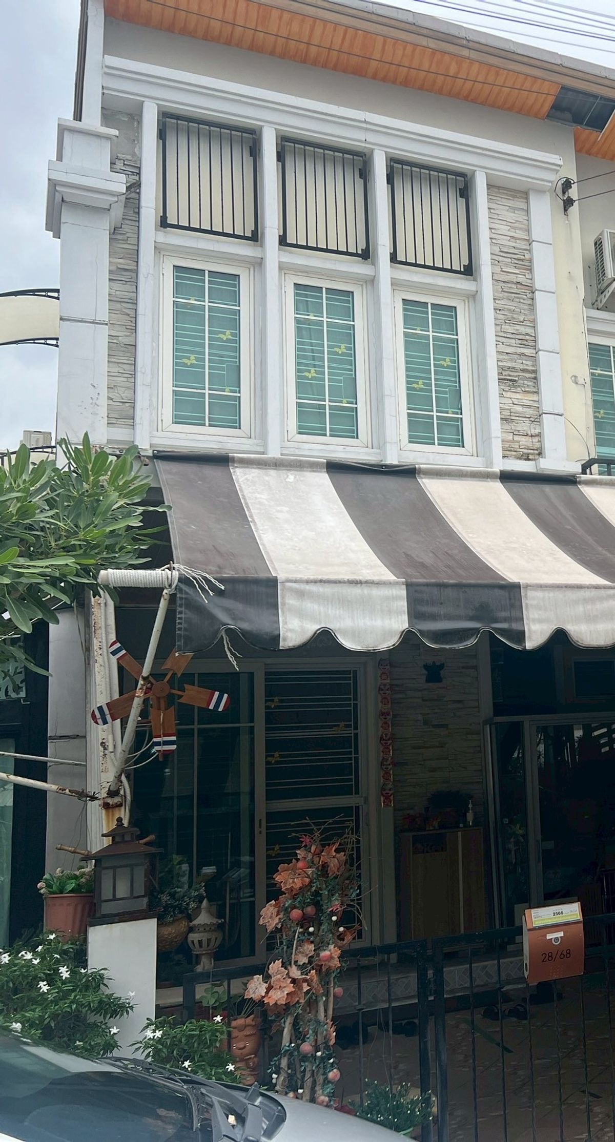 For SaleTownhomePattanakan, Srinakarin : 2 -story townhome for sale, Golden Town Village, Soi Nawamin 42, 27, Khlong Kum Subdistrict, Bueng Kum District