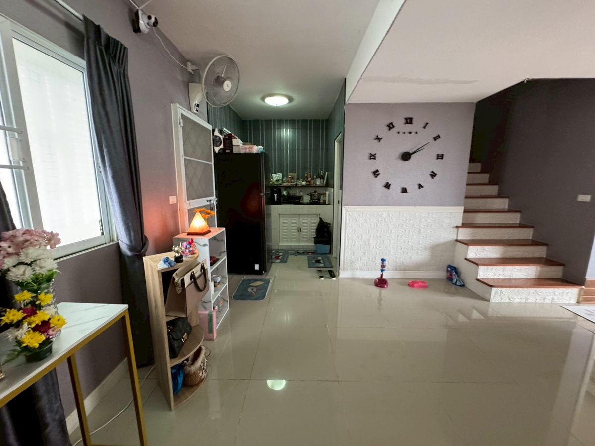 For SaleTownhomePathum Thani,Rangsit, Thammasat : Townhome for sale in Lalil Town Lio. & Amp; Lan CO CRIC Lam Luk Ka Khlong 4 - 5