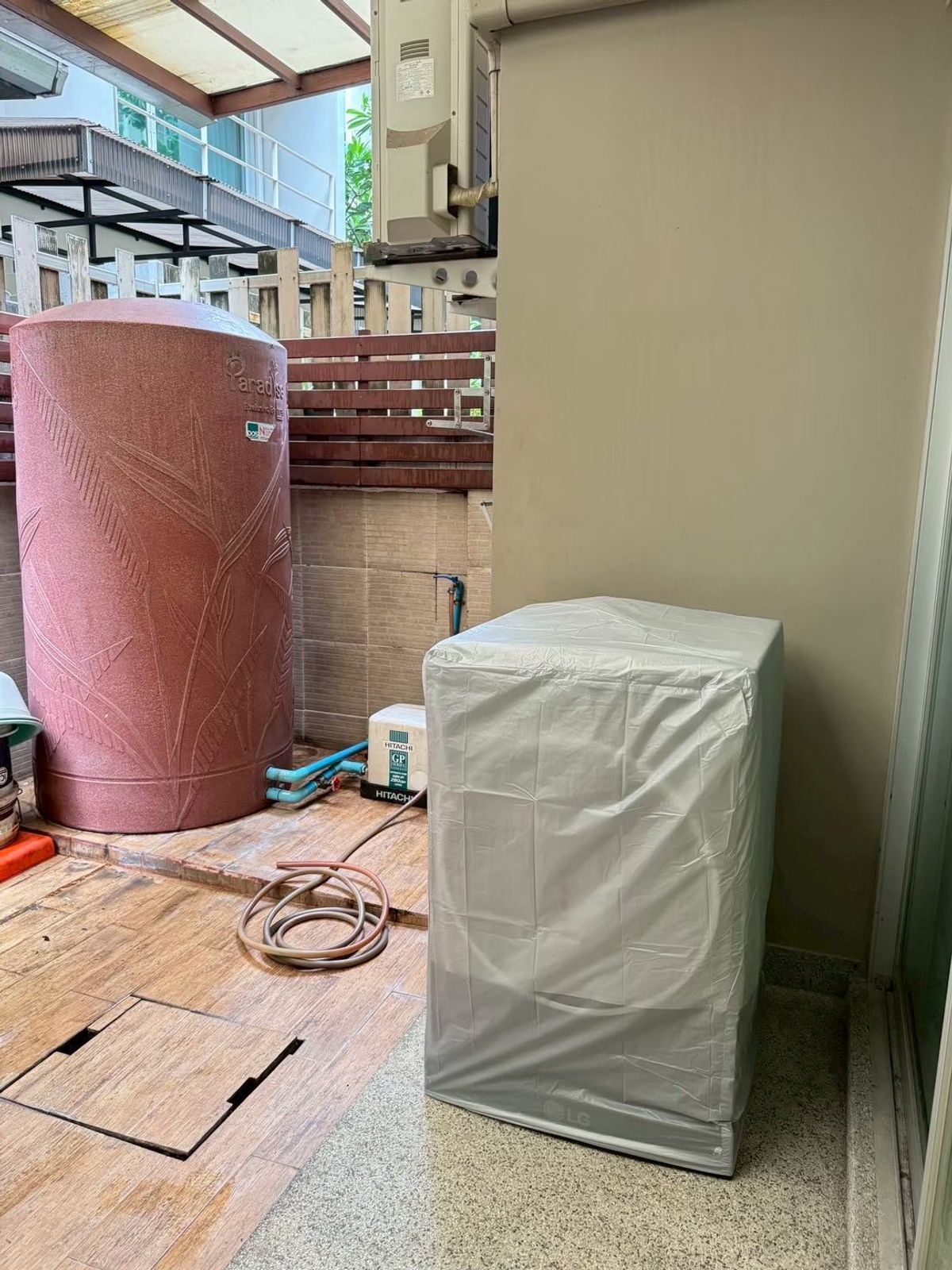 For RentTownhomePattanakan, Srinakarin : K-6558 Urgent rent! Townhome Noble Cube Development is ready to be near the club house.