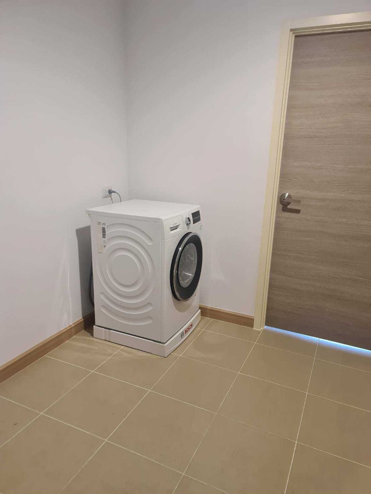 For RentCondoRama3 (Riverside),Satupadit : Supalai Riva Grande Rama 3: Supalai Riva Grand Rama 3, a large room, a river view, suitable for families