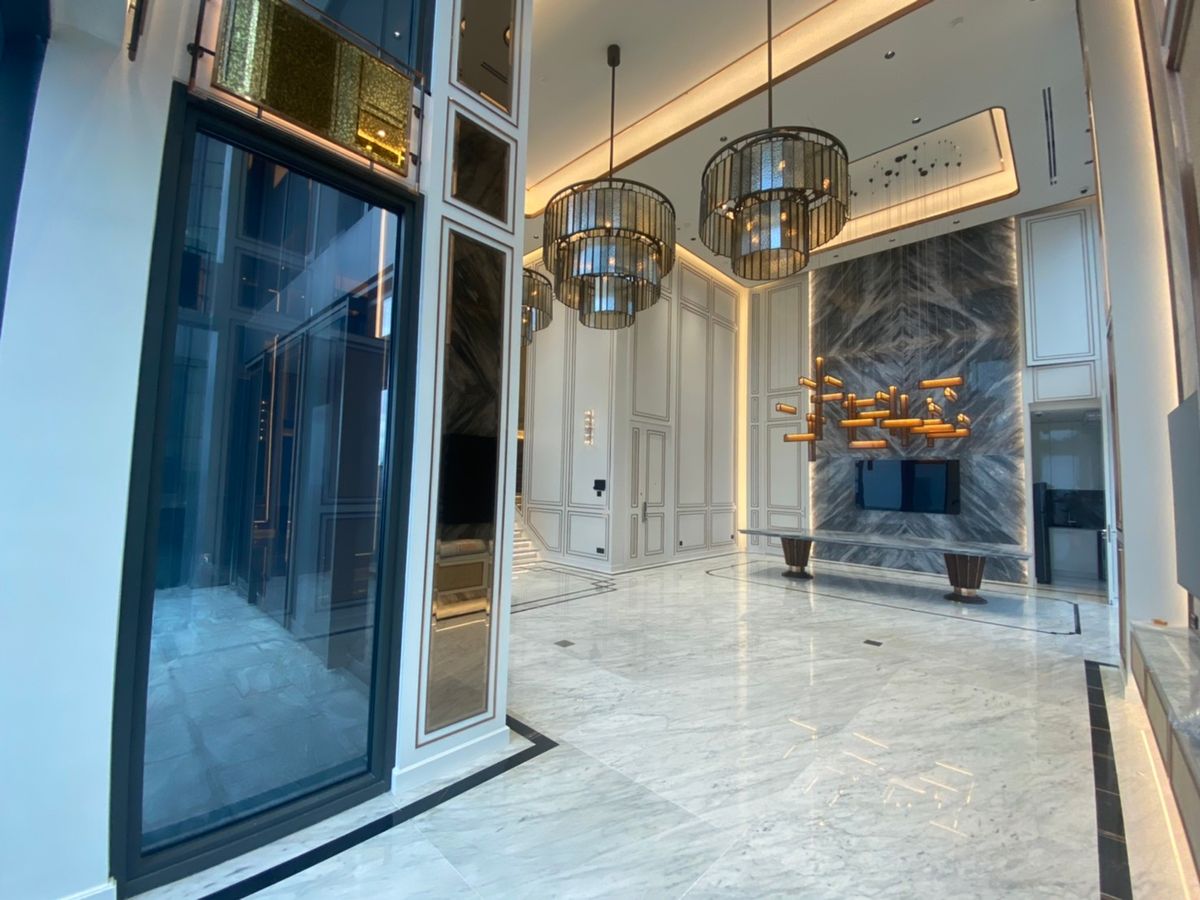 ขายคอนโดพระราม 9 เพชรบุรีตัดใหม่ RCA : 🔥 ขายด่วน 🔥  Duplex Penthouse ถูกที่สุด ห้องว่าง ห้องสวย ตรงปก วิวดีมาก พร้อมนัดดู  Call 0619824959