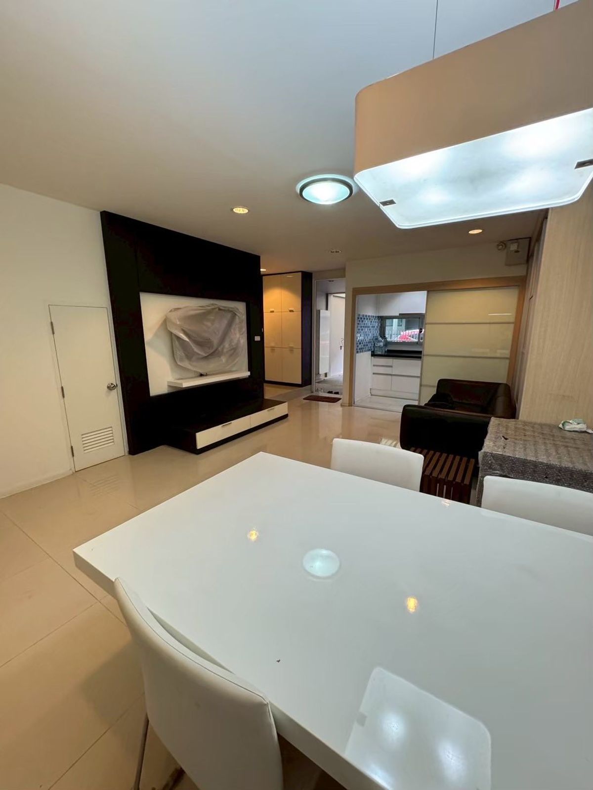 For RentTownhomePattanakan, Srinakarin : K-6558 Urgent rent! Townhome Noble Cube Development is ready to be near the club house.