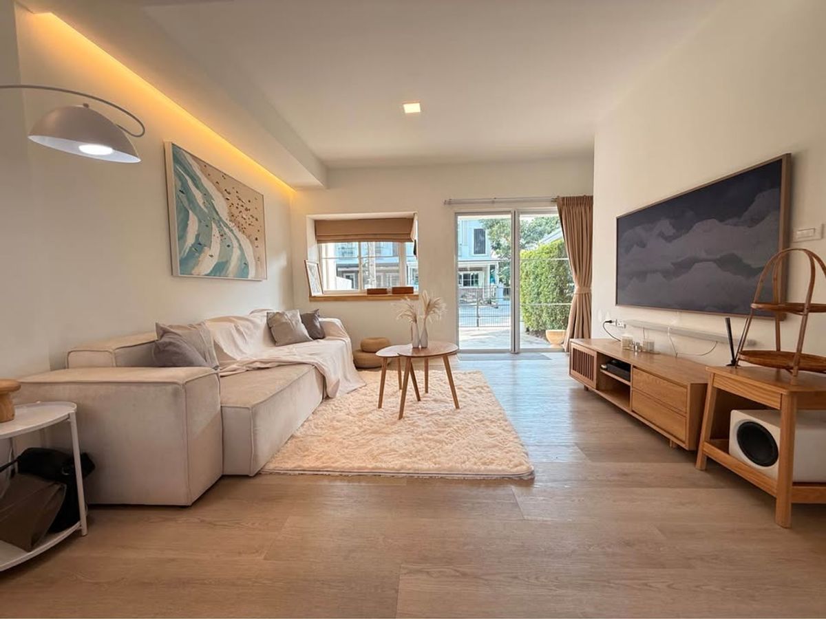 For RentTownhomeBangna, Bearing, Lasalle : House for rent, townhome, 2, near Mega Bangna: Indy Bang Na Ramkhamhaeng 2, 3 bedrooms, 3 bathrooms