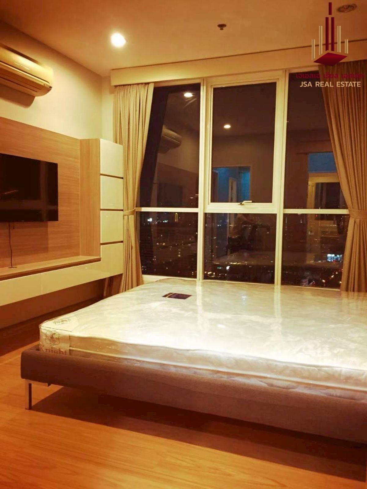 ให้เช่าคอนโดสาทร นราธิวาส : ✨ For Rent: The Complete Narathiwat Condo ✨💰 Only 25,000 THB/month
