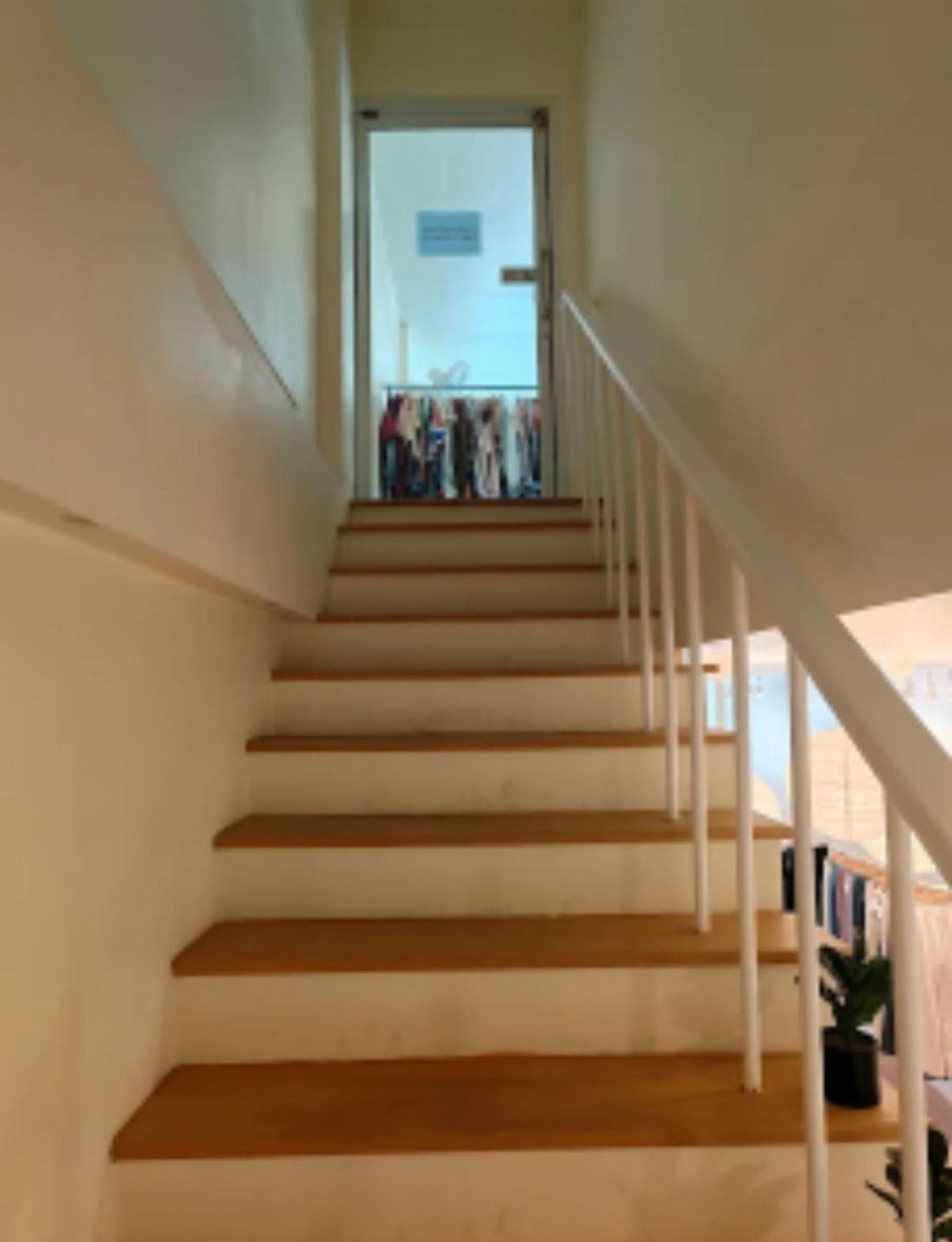 For SaleShop HouseCha-am Phetchaburi : 3rd floor commercial building for sale 24 square meters, Cha -am, Phetchaburi Province