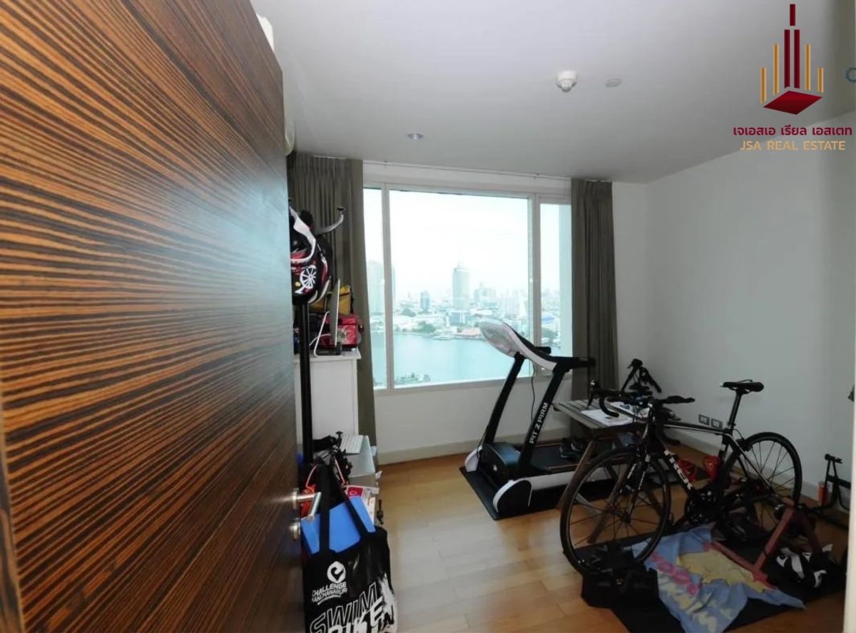 For SaleCondoWongwianyai, Charoennakor : ✨ For Sale: Watermark Chaophraya River condo ✨ 💰 ONLY 17,500,000 THB