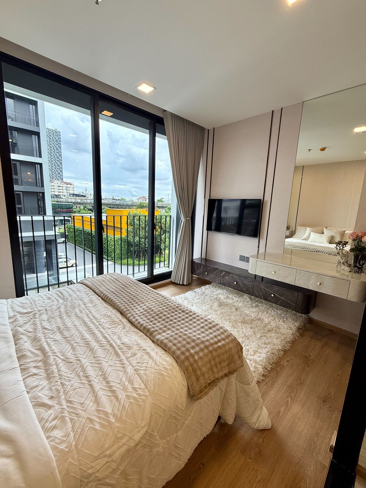 ให้เช่าคอนโดอารีย์ อนุสาวรีย์ : 🔥ให้เช่าด่วน 🔥Noble Around Ari ห้องใหม่ เฟอร์นิเจอร์ครบ พร้อมเข้าอยู่ ใกล้ BTS อารีย์❗