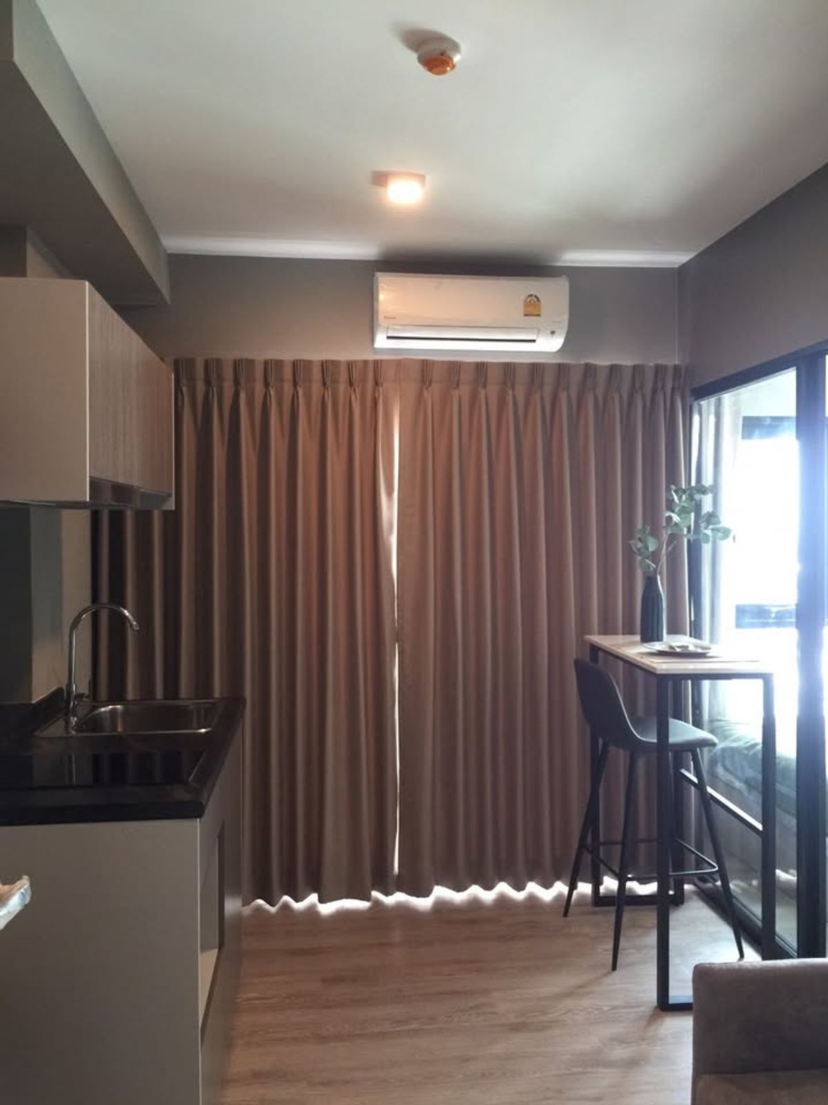 For RentCondoSamut Prakan,Samrong : For rent ✨ Kensington Sukhumvit - Theparak ✨ Fully furnished and equipped, next to the MRT