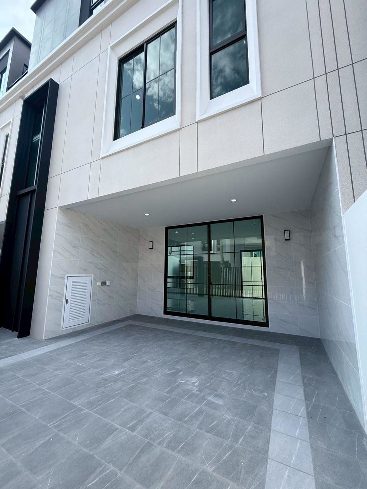 ให้เช่าทาวน์โฮมพระราม 2 บางขุนเทียน : Home Office ให้เช่า ✨ Gravitia Rama 2 - Thakam ✨ 3 ชั้น 3 ห้องนอน 4 ห้องน้ำ หลัง Homepro พระราม 2