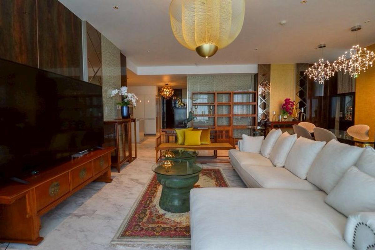 ให้เช่าคอนโดสาทร นราธิวาส : +++เช่าด่วน+++ Four Seasons Private Residences **3 ห้องนอน 215 ตรม.ชั้น 29 แต่งครบพร้อมเข้าอยู่